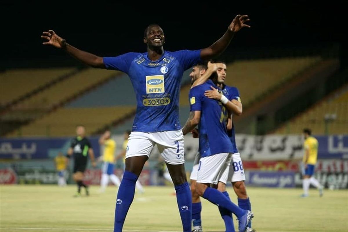 بازی صنعت نفت آبادان و استقلال