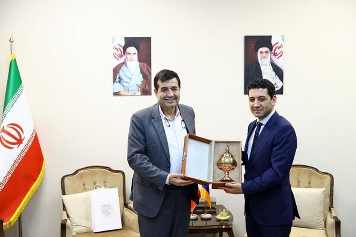 وزیر وررزش و جوانان