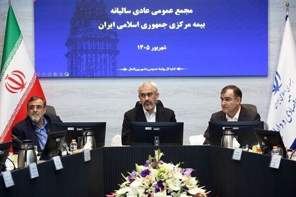 وزیر اقتصاد بر تدوین چارچوب جدید بیمه‌نامه‌های جنگ تاکید کرد