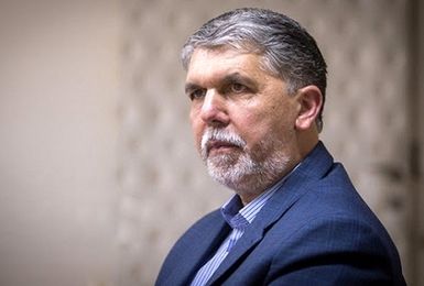 وزیر ارشاد تهران را برای حضور در اجلاس شانگهای ترک کرد