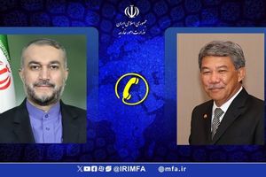 وزرای خارجه ایران و مالزی با یکدیگر تلفنی گفت‌وگو کردند