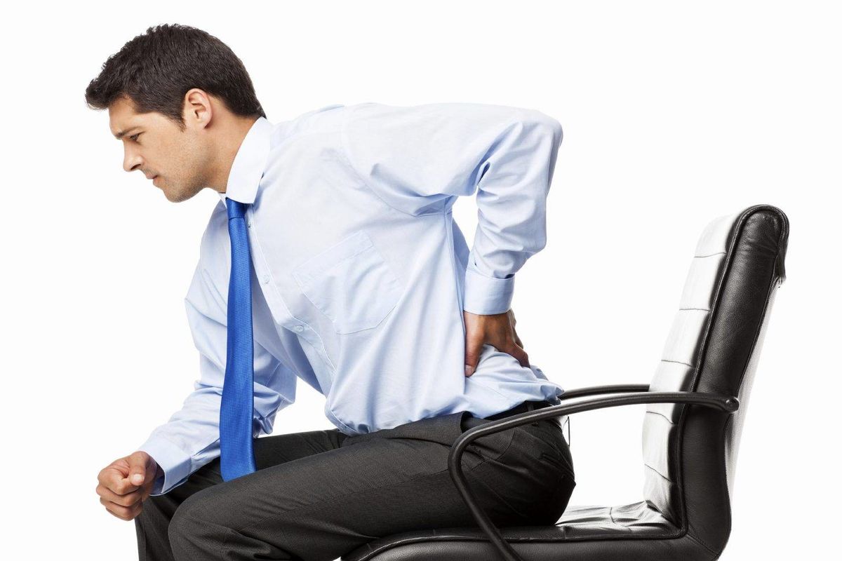 پشت میز نشینی/کمر درد