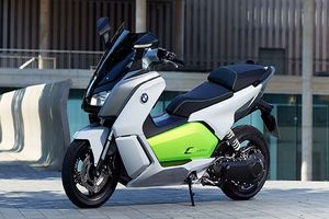 ساخت اولین موتورسیکلت برقی کشور در اصفهان