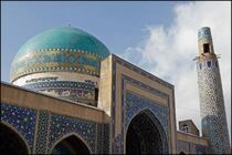 مسجد ۷۲ تن در نزدیک ترین حریم مجاز میدان آزادی قرار دارد