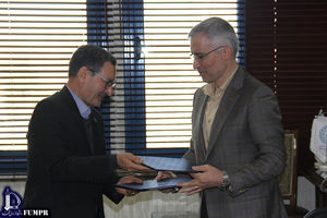 امضاء تفاهم نامه همکاری بین دانشگاه فردوسی مشهد و شرکت ذوب آهن اصفهان