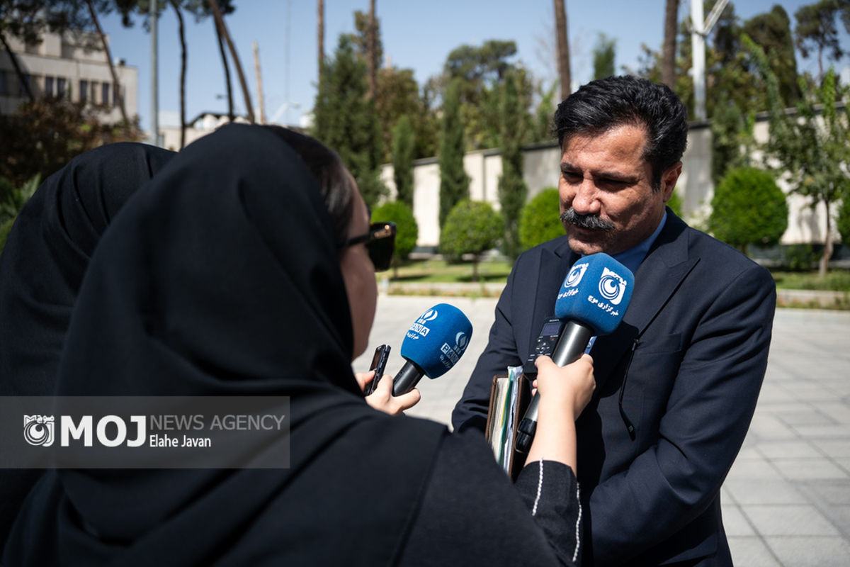 حاشیه جلسه هیات دولت - ۲ مهر