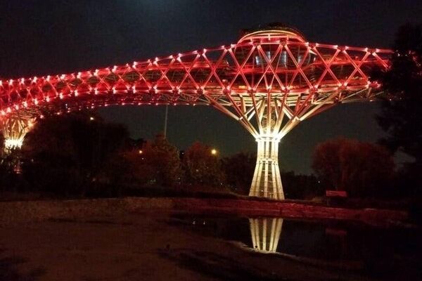 پل طبیعت امروز قرمز می‌شود