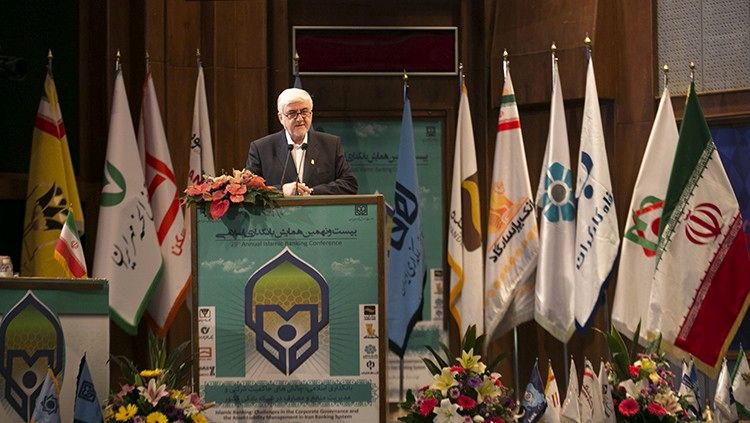 سیاستهای پولی باید منطق داشته باشد و تأثیر در بخش حقیقی اقتصاد را تضمین کند