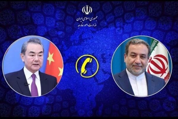 وزرای امور خارجه جمهوری اسلامی ایران و چین با یکدیگر گفتگو کردند