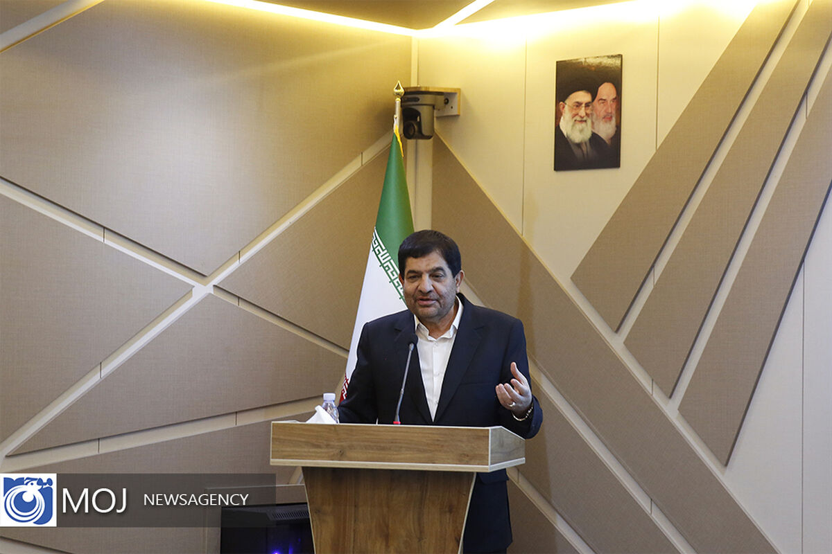 بازديد مخبر از مركز جامع ژنتيک نور دانشگاه علوم پزشكی بقيه الله 