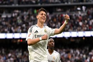 رئال‌مادرید با برتری ۳ بر ۲ مقابل سلتاویگو فاصله خود را با بارسلونا کم کرد