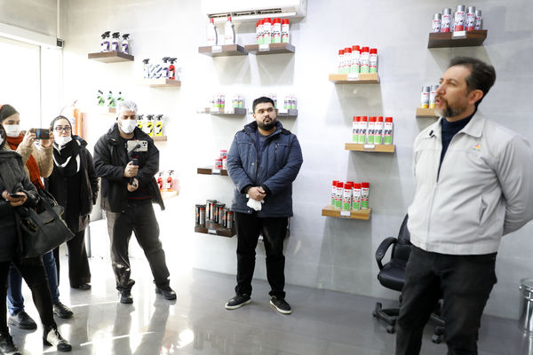 تمرکز طیف سایپا بر تولید رنگ‌های دوستدار محیط زیست/ طیف سایپا تنها تولیدکننده رنگ‌های پایه آب در منطقه است