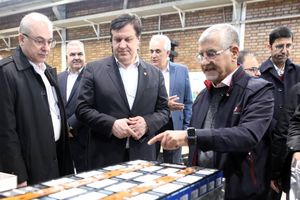 مدیرعامل بانک ملت در بازدید از گروه مپنا عنوان کرد: حمایت از تولید و اشتغال در اولویت های ویژه بانک ملت قرار دارد