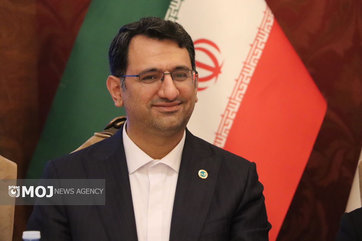 کبیری مدیر عامل سازمان منطقه آزاد کیش
