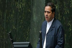 دولت تمرکز خود را روی حل مشکلات کشور بگذارد