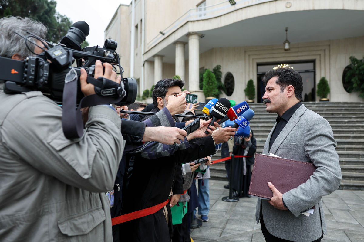 عبدالکریم حسین زاده