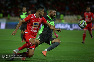 بازی پرسپولیس و نساجی با نظر استانداری لغو شد