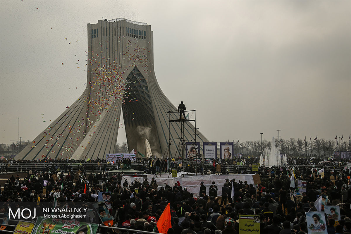 سخنرانی رییس جمهور در یوم الله ۲۲ بهمن 