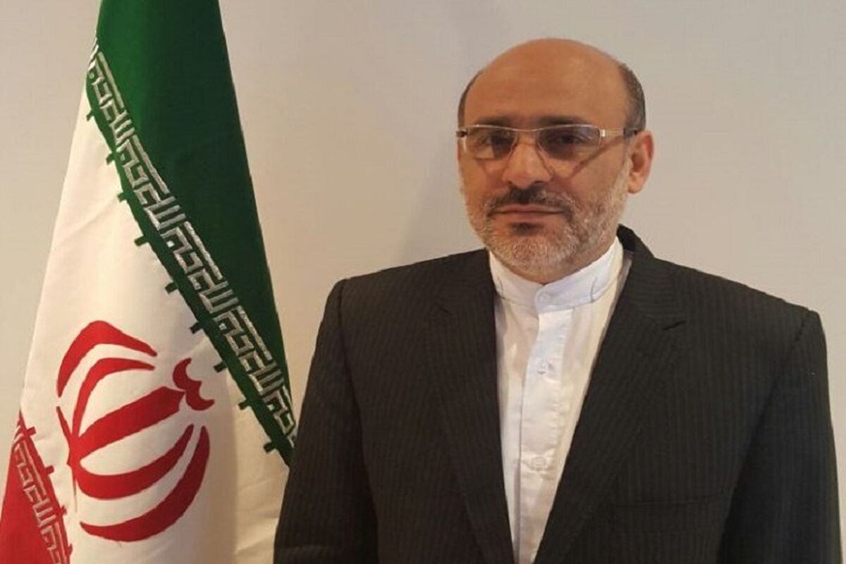 موحدی قمی..