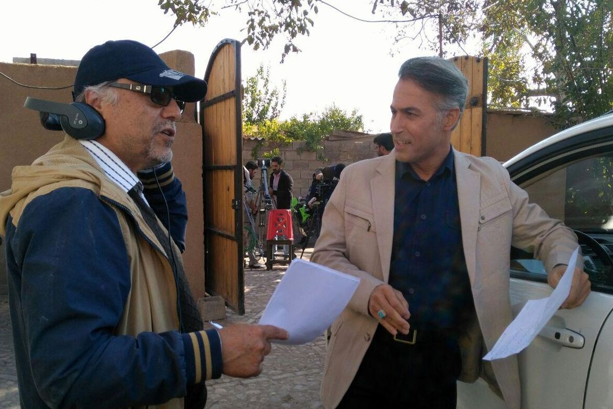 مجموعه تلویزیونی خاک گرم