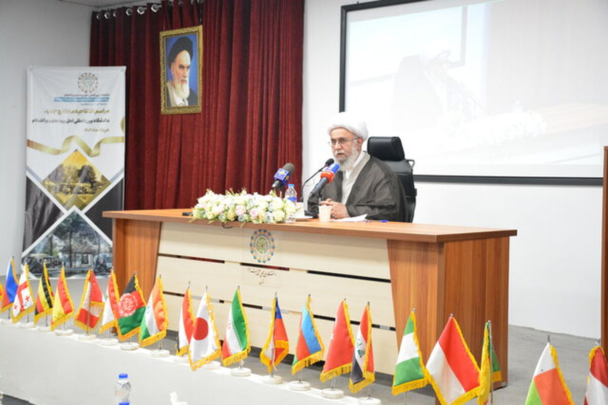 دبیر مجمع جهانی اهل‌بیت(ع)