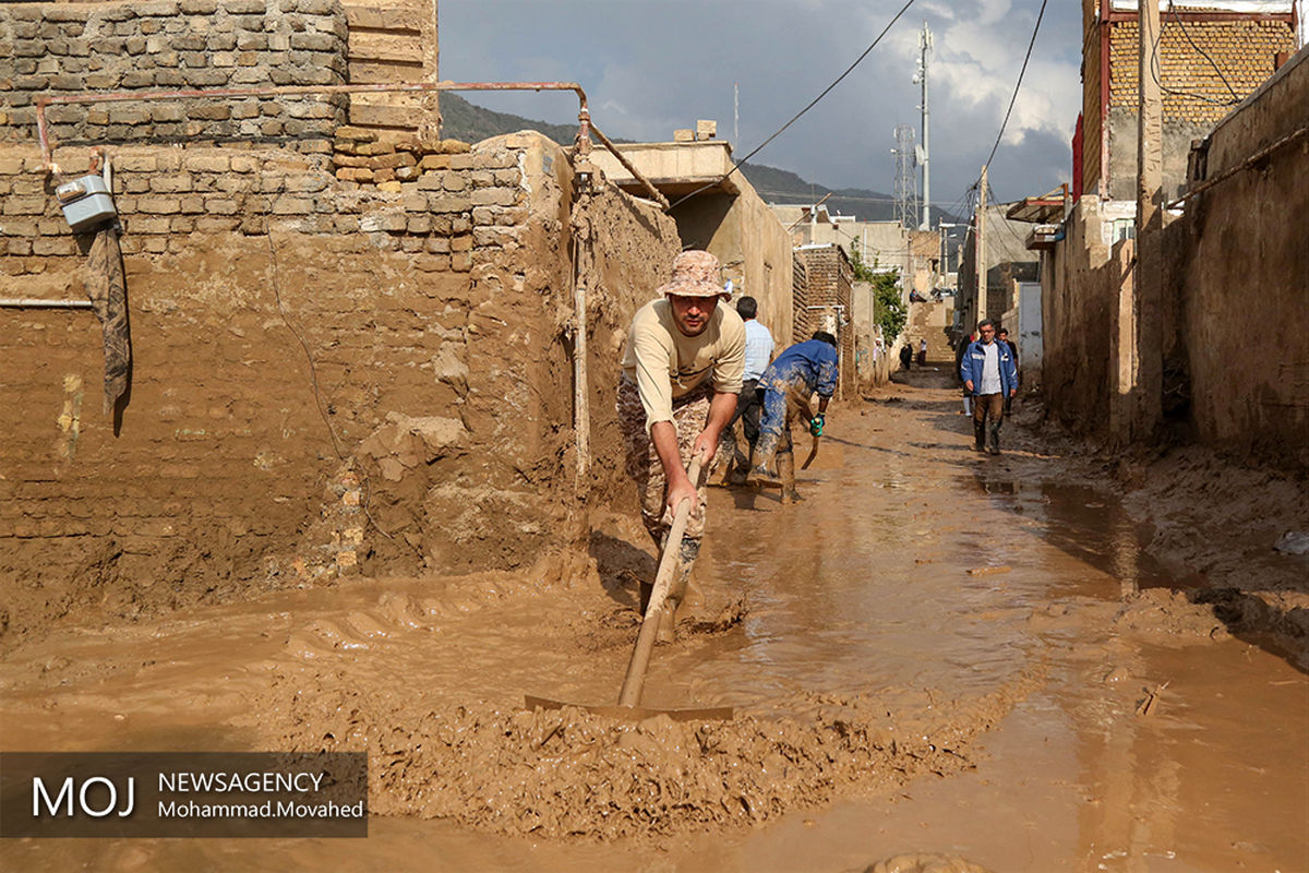 حضور جهادگران در مناطق سیل زده لرستان