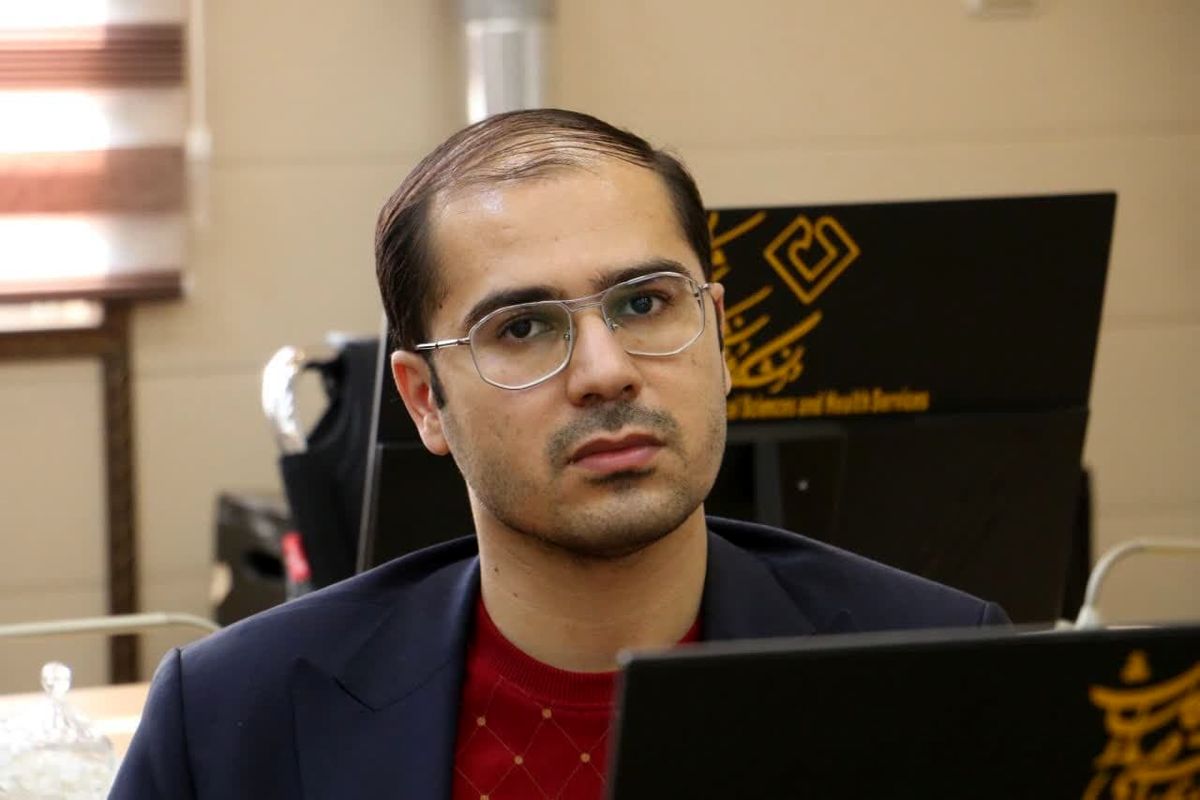 معاون دانشگاه کاشان