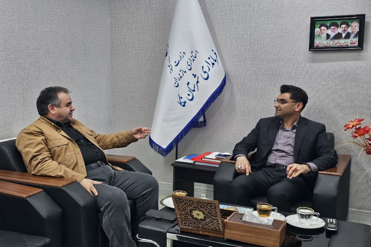دیدار فرماندار نکا با مدیرعامل کارخانه سیمان