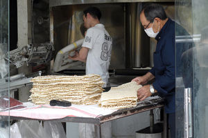 دولت برنامه‌ ای برای افزایش نرخ نان ندارد