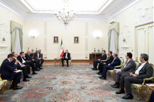 همکاری ایران و روسیه پایان دوران یکجانبه‌گرایی را نشان می‌دهد