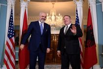 وزیر خارجه آمریکا نخستین سفر خود به قاره آفریقا را انجام می دهد