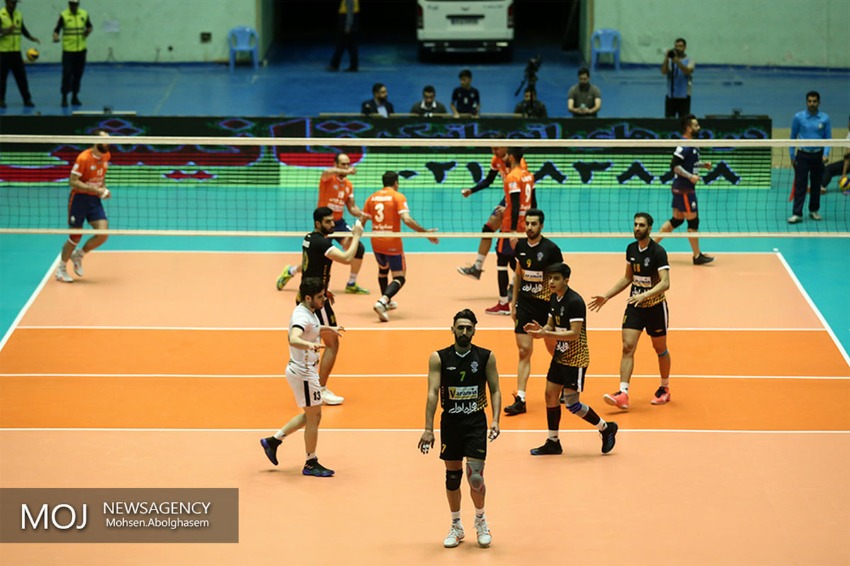 اولین دیدار تیم های والیبال سایپا و شهرداری ورامین