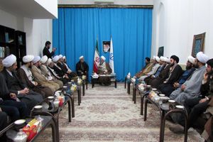 حضور روحانیت در عرصه های مختلف دشمن را عصبانی کرده است/ سرمایه گذاری دشمن در حوزه های علمیه شیعه