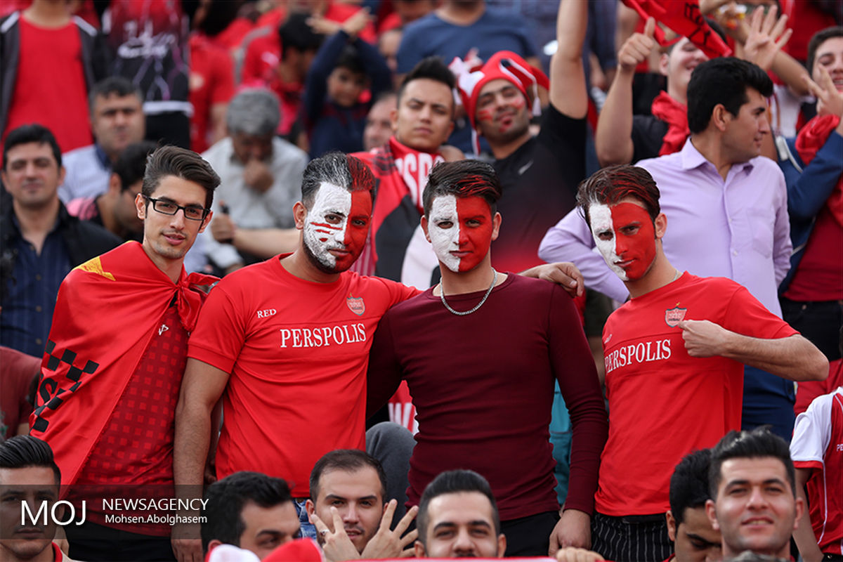 دیدار تیم های فوتبال پرسپولیس و سپیدرود رشت