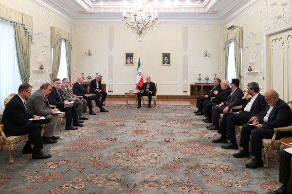 ایران و روسیه زیر بار تحمیل اراده قدرت‌های زورگو نمی‌روند