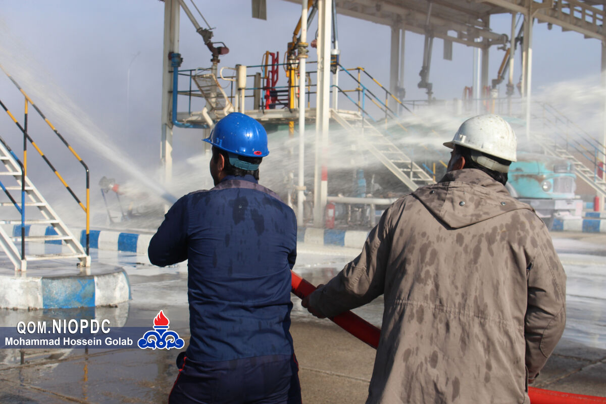 مانور نفت