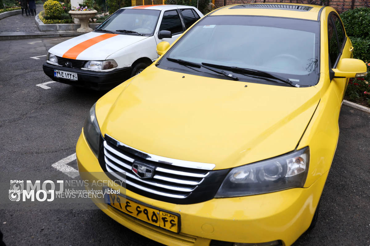 آئین رونمایی و آغاز واگذاری ۵۰۰۰ دستگاه خودرو FMC 511 به ناوگان تاکسیرانی شهری کشور