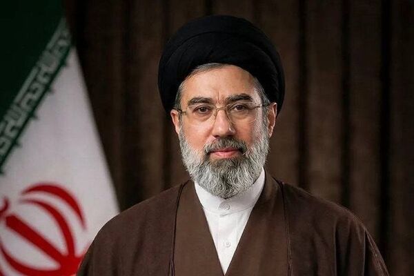 پیام رهبر انقلاب به مناسبت روز بزرگداشت حکیم فردوسی منتشر می شود