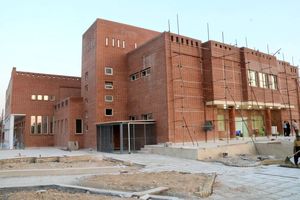 پایان انتظار ۱۶ ساله برای بهره برداری از بزرگ ترین کتابخانه عمومی جنوب فارس