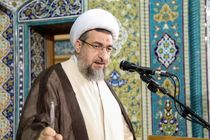 اهل قلم و اصحاب رسانه مانع از آسیب دیدن وحدت ملی باشند