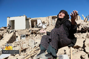 چادرهای هلال احمر جوابگوی سرمای کرمانشاه نیست/تقاضای کانکس و وسایل گرمایشی داریم