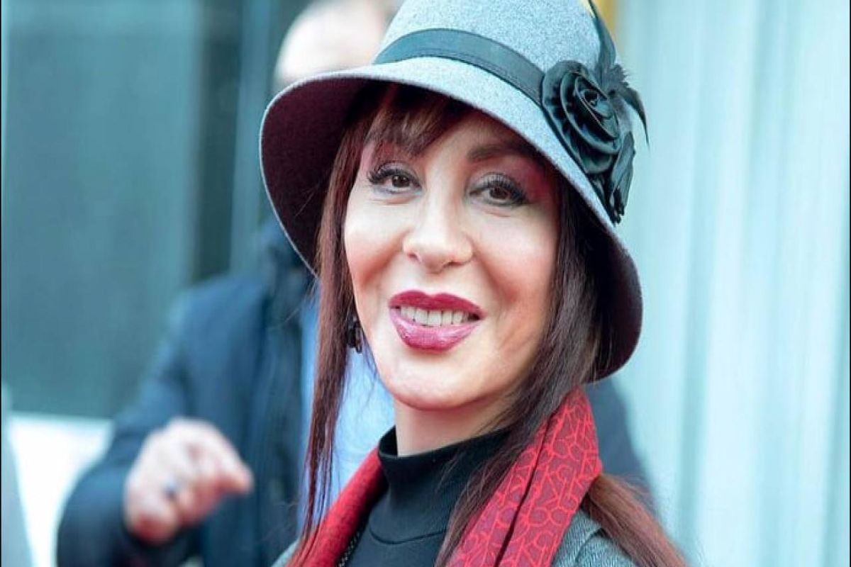 افسانه بایگان_0