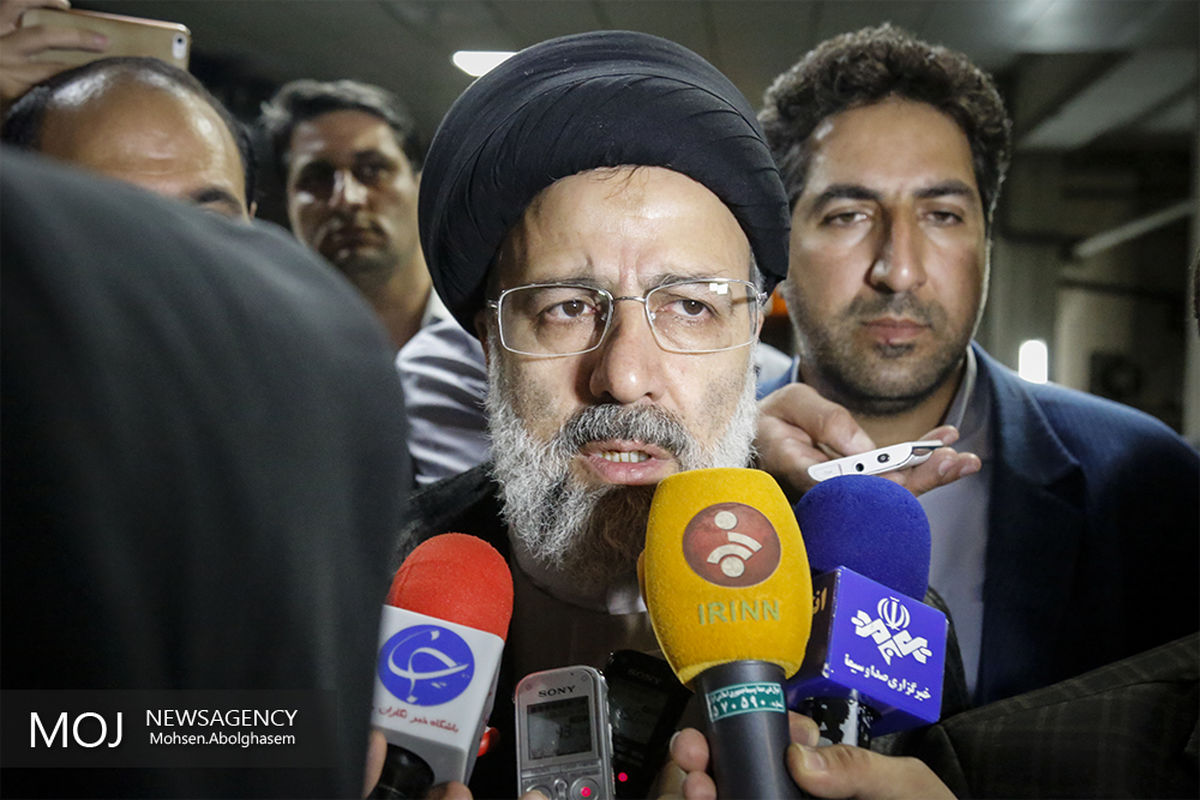 بازدید سید ابراهیم رئیسی از ستاد انتخابات کشور