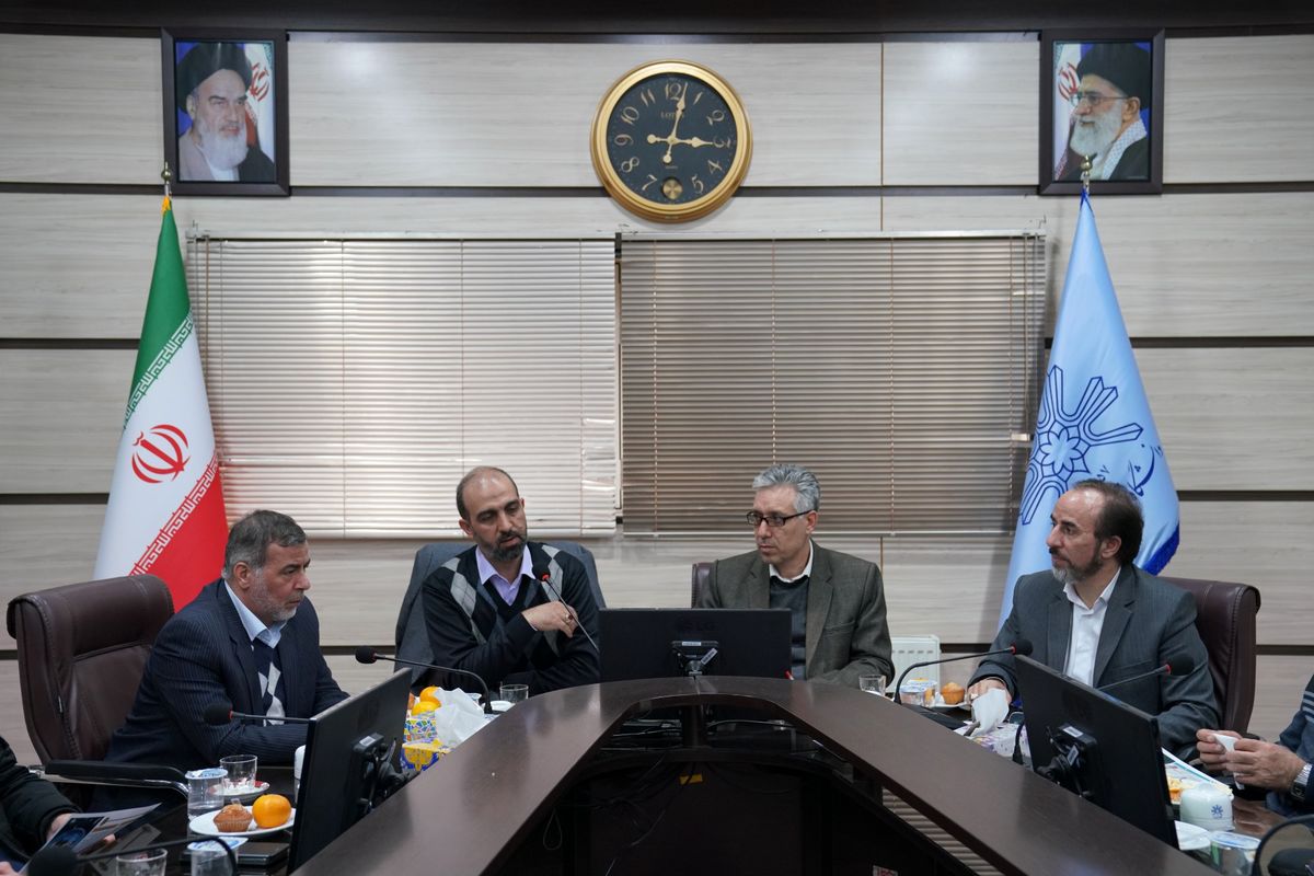 معاون آموزش و پژوهش پدافند غیر عامل کشور