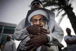 رژیم آل خلیفه منزل شیخ قاسم را محاصره کرد/ نظامیان مردم معترض را به گلوله بستند/ شمار شهدا به یکصد نفر افزایش یافت 