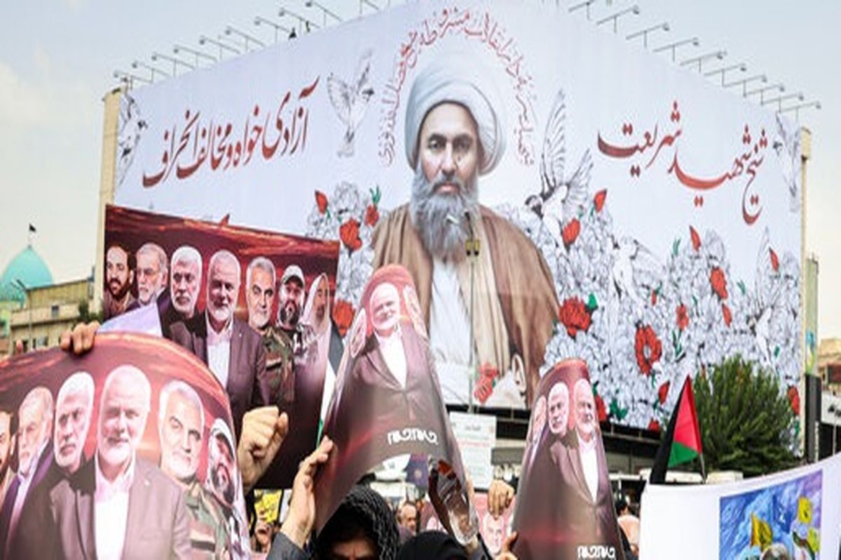 دیوارنگاره میدان انقلاب