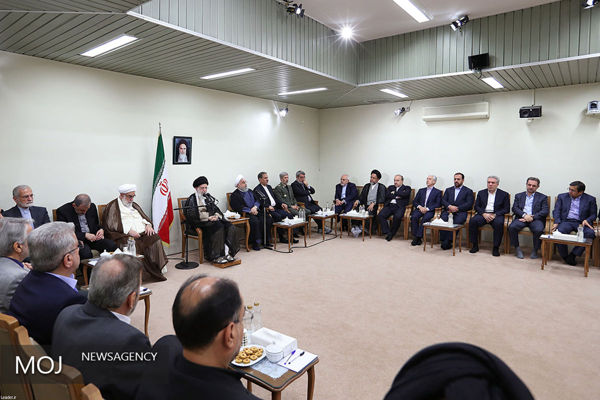 دیدار رییس‌جمهوری و اعضای هیات دولت با مقام معظم رهبری