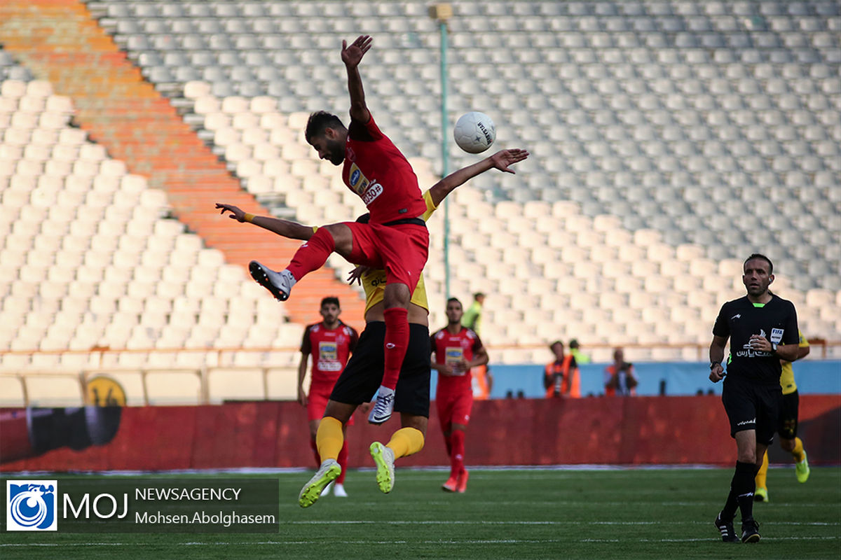 دیدار تیم های فوتبال پرسپولیس و سپاهان اصفهان - ۴ مهر ۱۳۹۸