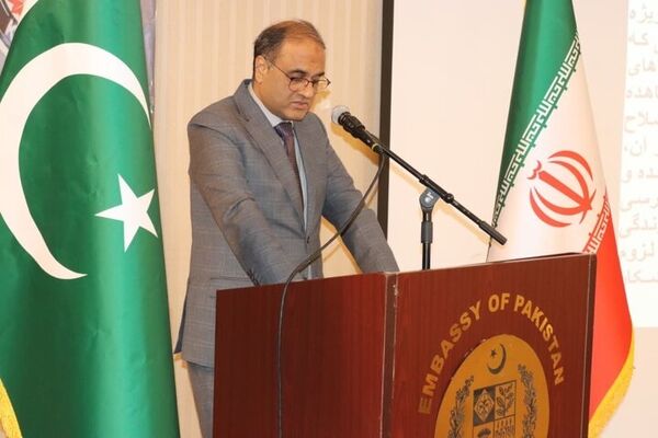 پاکستان از حق تعیین سرنوشت مردم کشمیر قاطعانه حمایت می‌کند