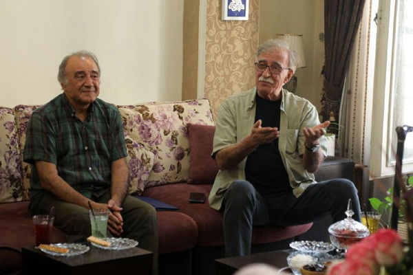 مدیرعامل خانه سینما به عیادت جمال شورجه رفت